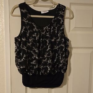Black and White Sleeveless Top